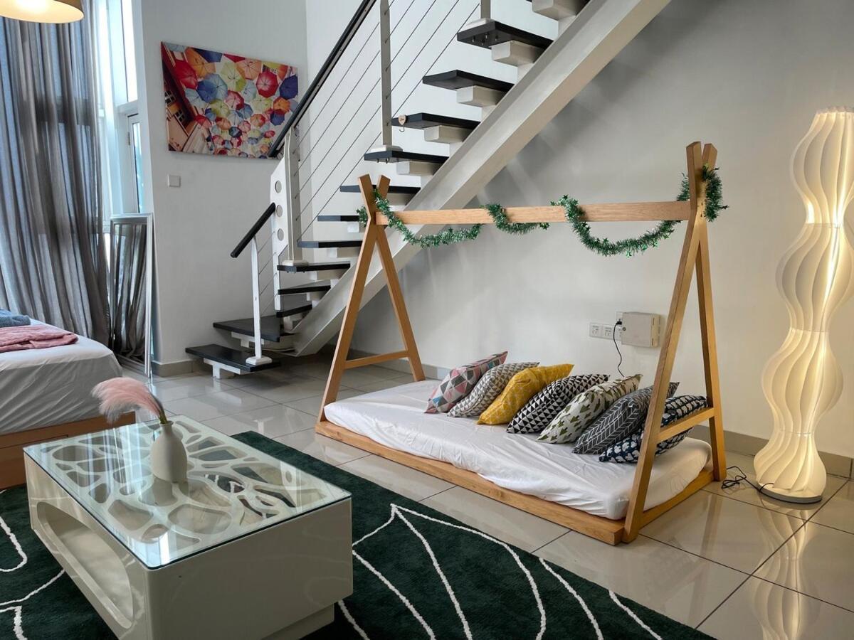 Airy King Bed Decohome *